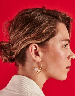 Pearl Hoop Earrings|Majorica Juno Drop-Shaped Hoop Earrings In Golden Steel