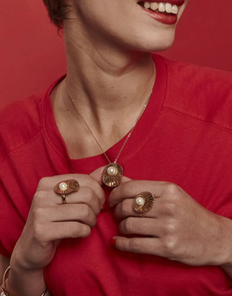Large Pearl Rings|Majorica Large Le Palm Gold-Steel Ring With White Pearl